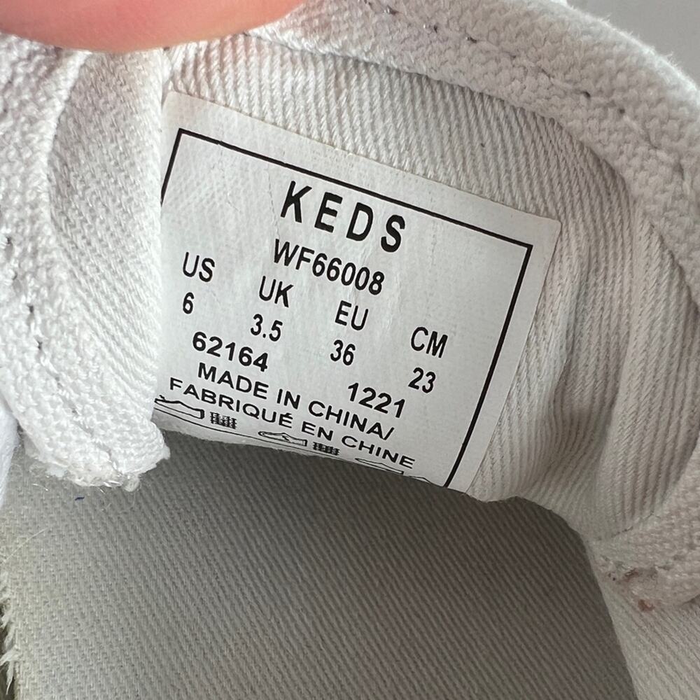Keds Triple Up White Canvas Sneaker with Pastel Striped Wave Platform Size 6 - Picture 7 of 11